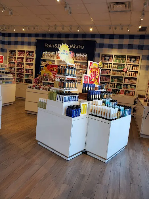 Bath & Body Works 2