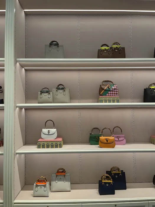 Gucci Legacy West 9