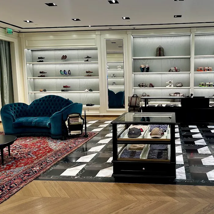 Gucci Legacy West 8