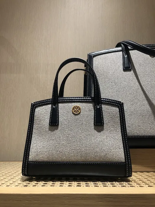 Tory Burch 9