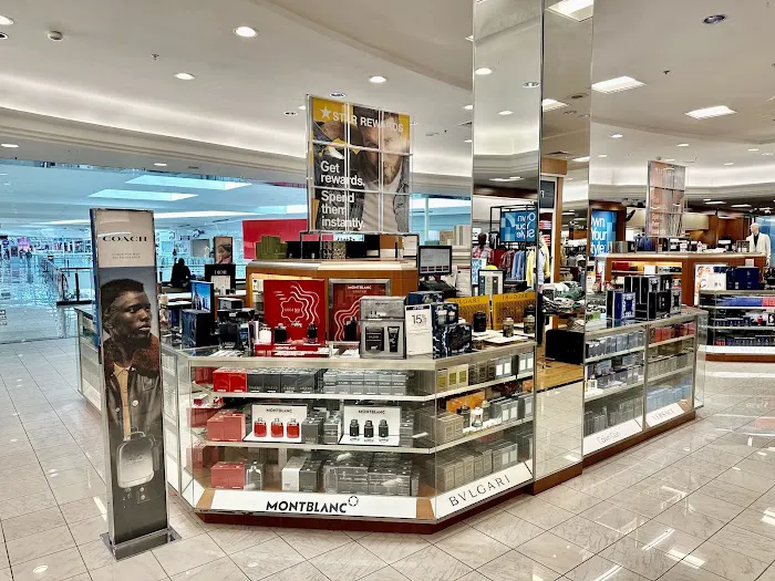 Macy's 0