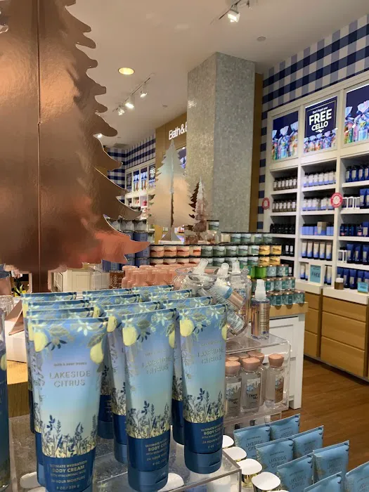 Bath & Body Works 2