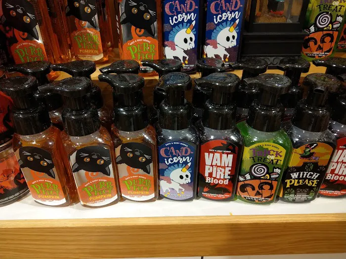 Bath & Body Works 7