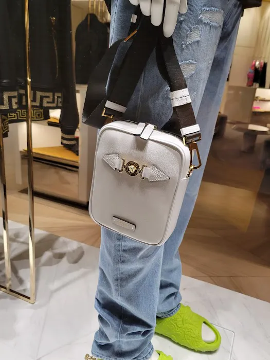 VERSACE 7