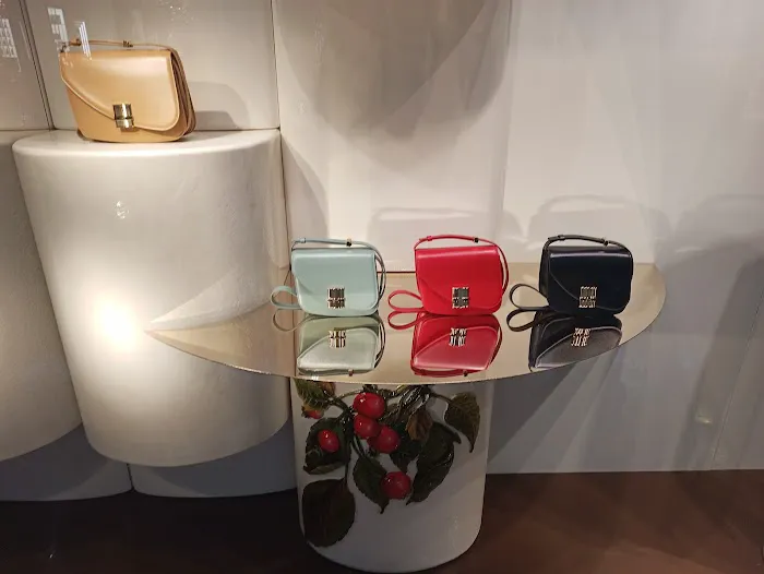 Ferragamo 2