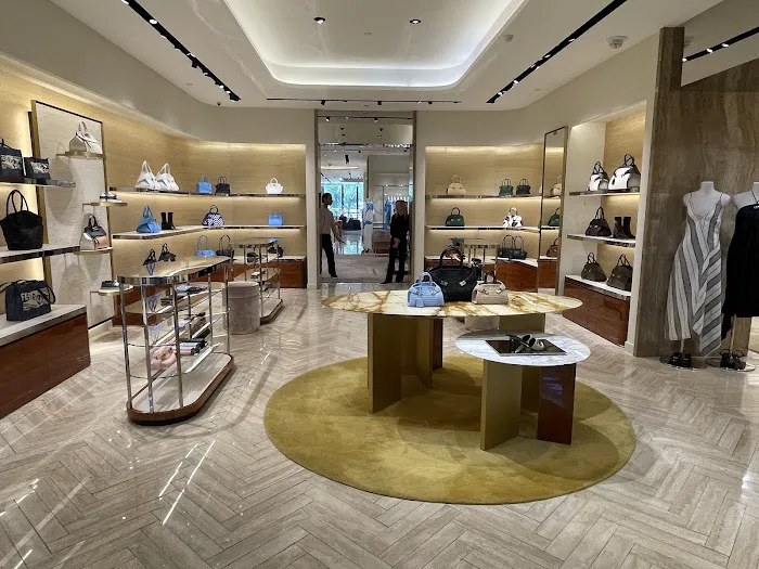 Ferragamo 9