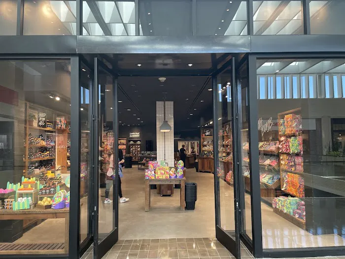 Lush Cosmetics North Park 0