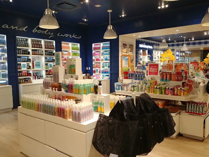 Bath & Body Works 4