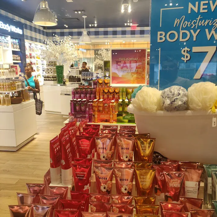 Bath & Body Works 6
