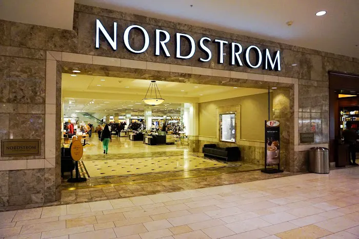 Nordstrom 0