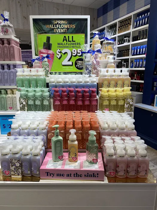 Bath & Body Works 8