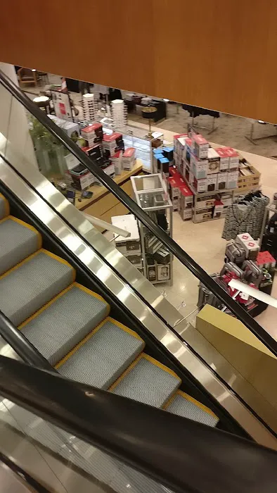 Dillard's 6