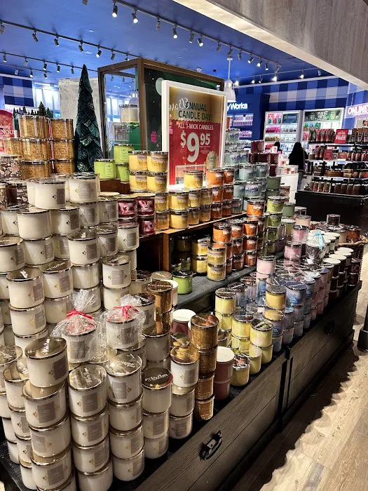 Bath & Body Works 1