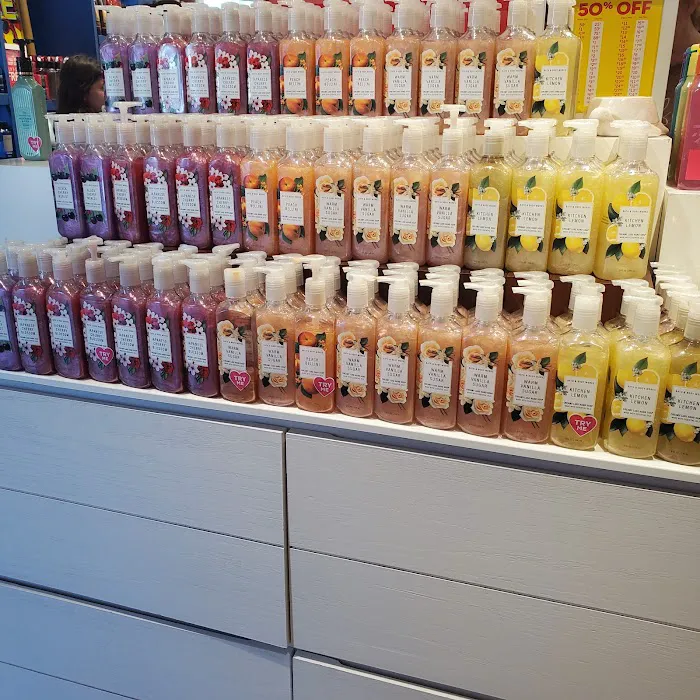 Bath & Body Works 7