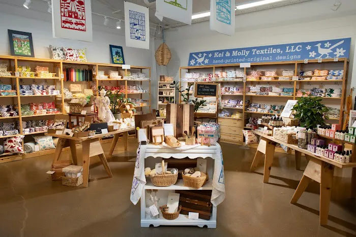 Kei & Molly Gift Shop 2