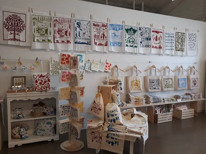 Kei & Molly Gift Shop 9
