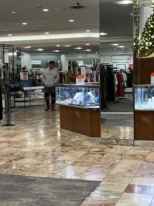 Macy's 0