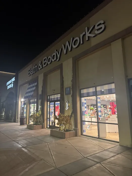 Bath & Body Works 1
