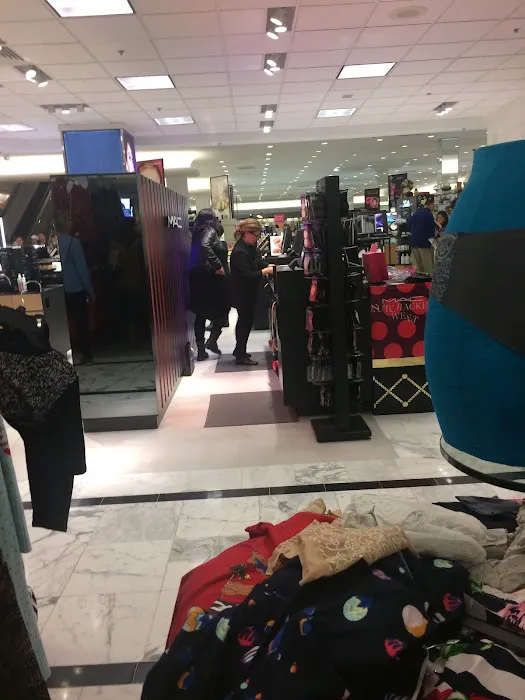 Dillard's 4