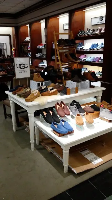 Dillard's 9