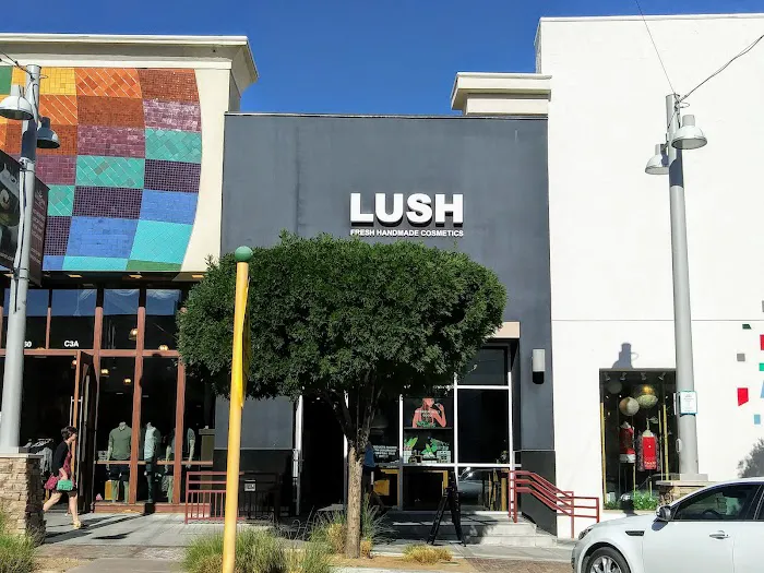 Lush Cosmetics ABQ Uptown 7