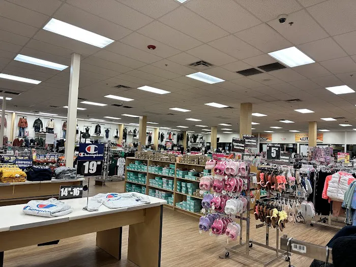 Melrose Family Fashions 2