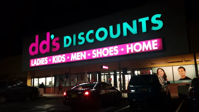 Melrose Family Fashions 7