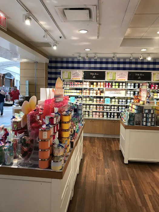 Bath & Body Works 2