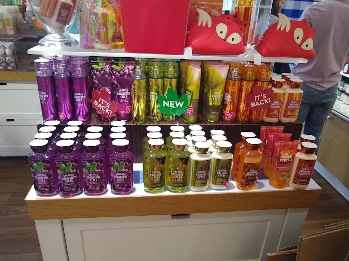 Bath & Body Works 4