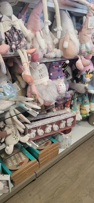 HomeGoods 9