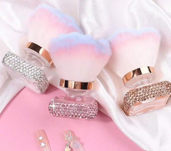 Milly's Nail supplies 0