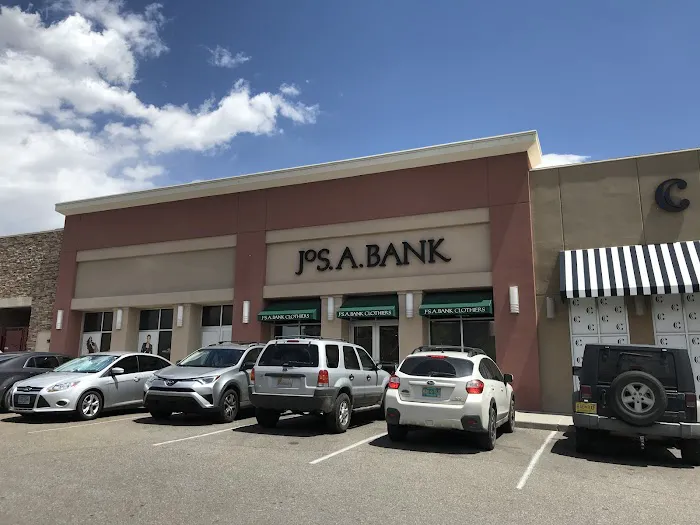 Jos A. Bank 3