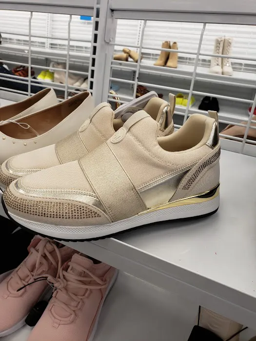 Ross Dress for Less 0