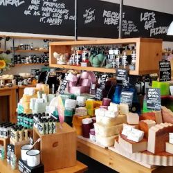 Lush Cosmetics Bay Street ico