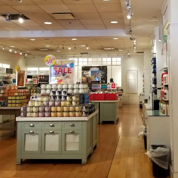 Bath & Body Works 1