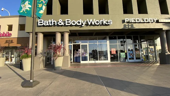 Bath & Body Works 2