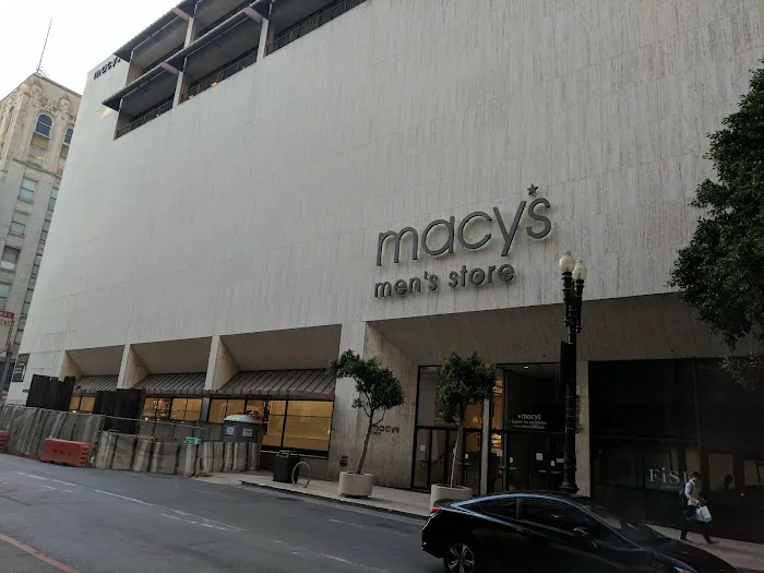 Macy's 0