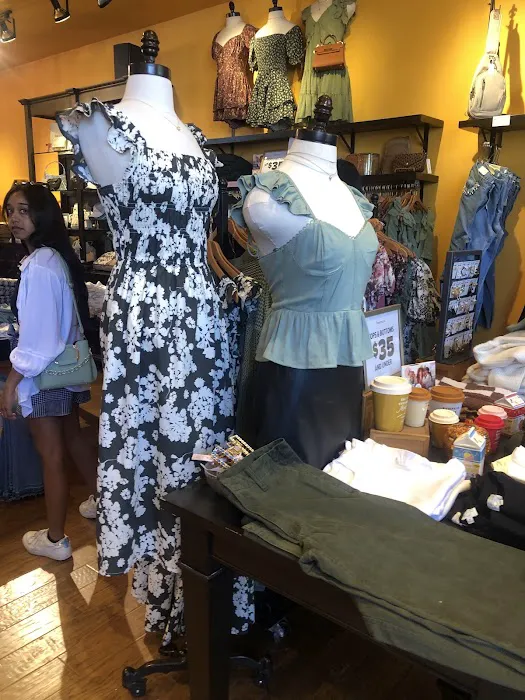 francesca's 4