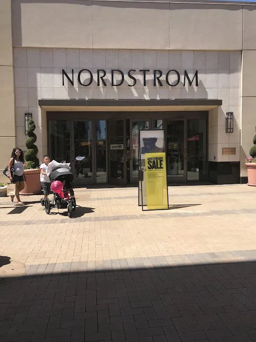 Nordstrom 0