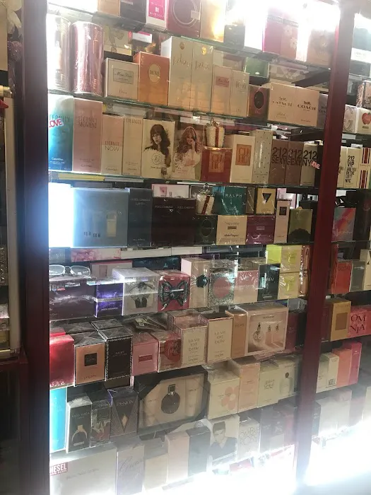 Perfumes judith 3