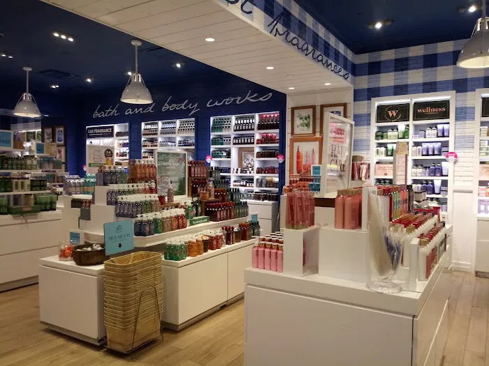 Bath & Body Works 9