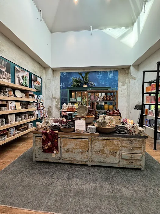 Aveda Store 4