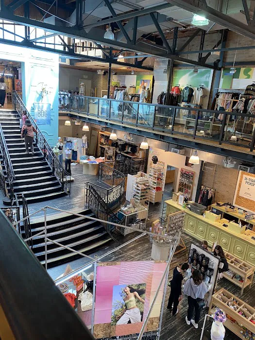 Urban Outfitters 7