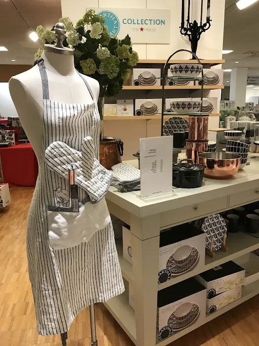 Macy's 9