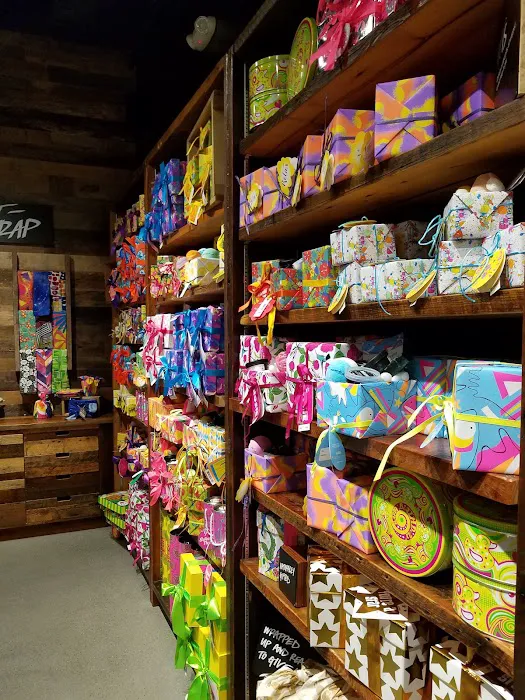 Lush Cosmetics Stoneridge Shopping Center 5
