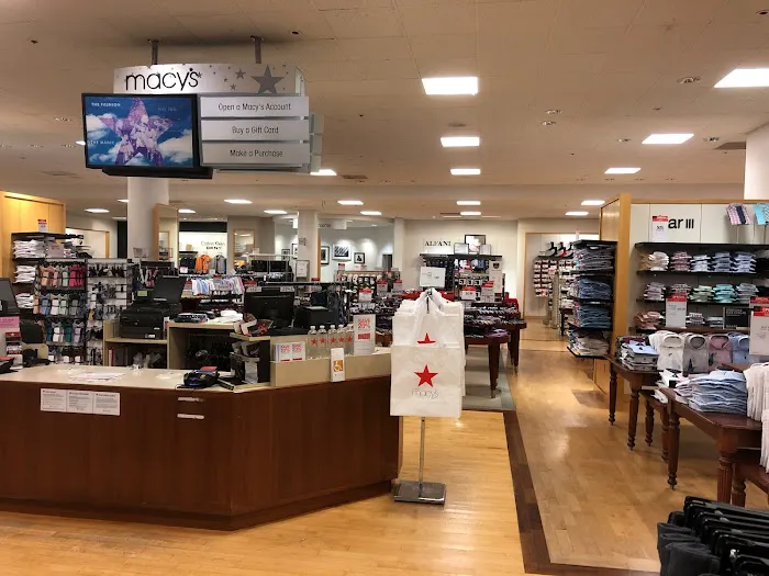 Macy's 4