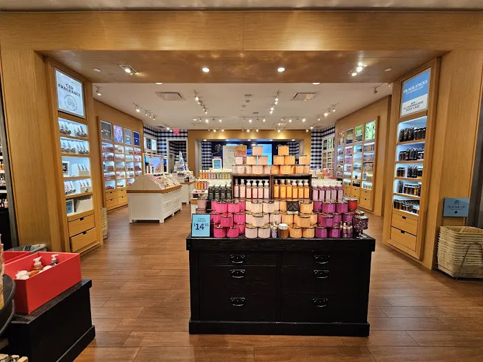 Bath & Body Works 4