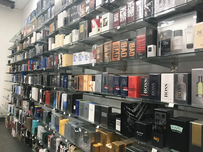 Perfume Gallery 3