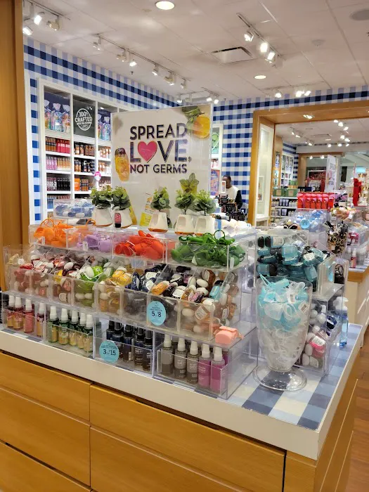 Bath & Body Works 2
