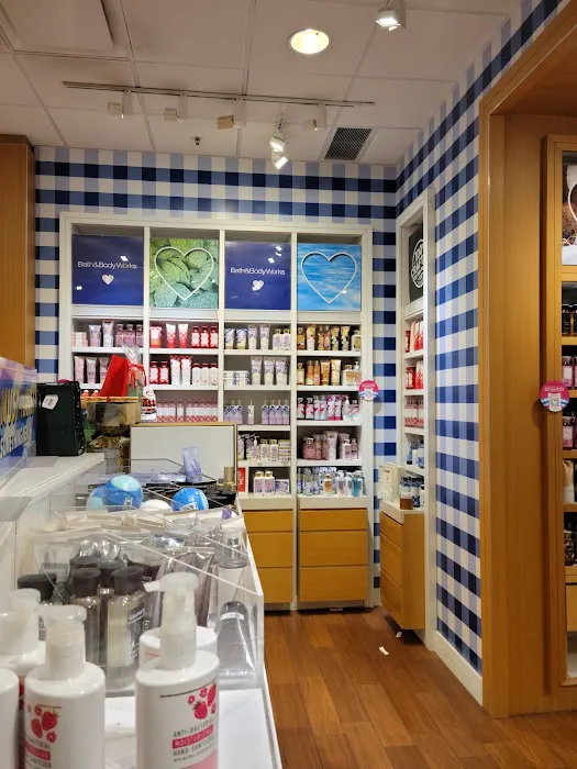 Bath & Body Works 6